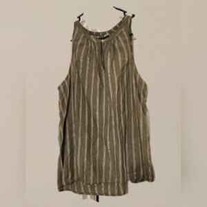 Old Navy sleeveless shirt